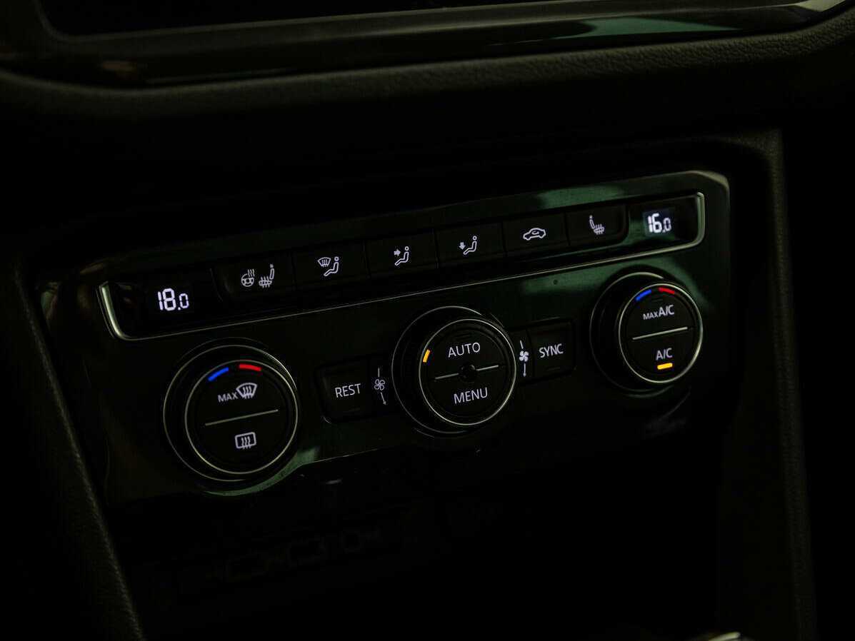 Купить Volkswagen Tiguan L, 2019, 100 000 км, фото №13