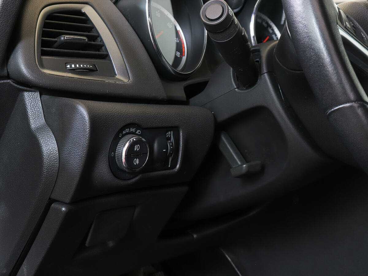 Купить Opel Astra GTC, 2012, 50 003 км, фото №13