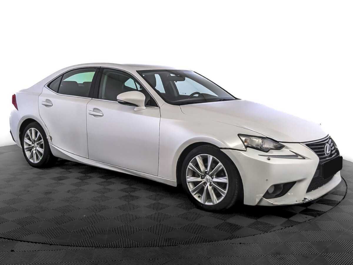 Lexus IS