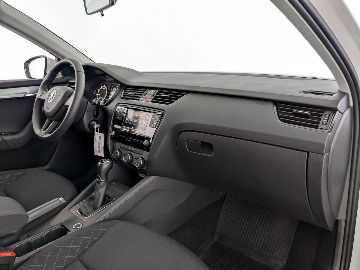 Купить Skoda Octavia, 2020, 39 390 км, фото №9