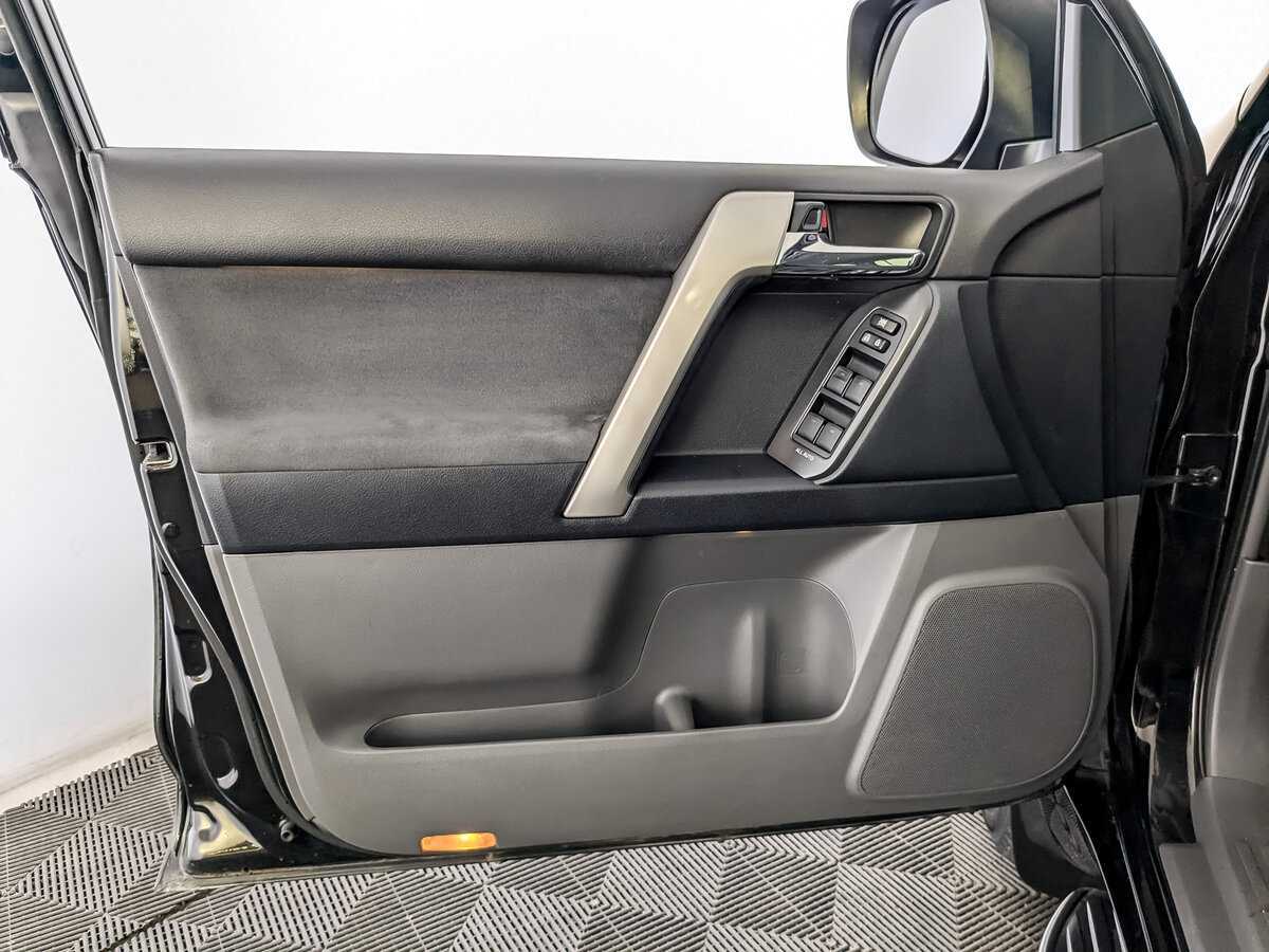 Купить Toyota Land Cruiser Prado, 2012, 203 489 км, фото №15