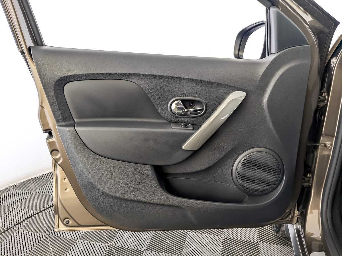 Купить Renault Sandero Stepway, 2021, 61 715 км, фото №15