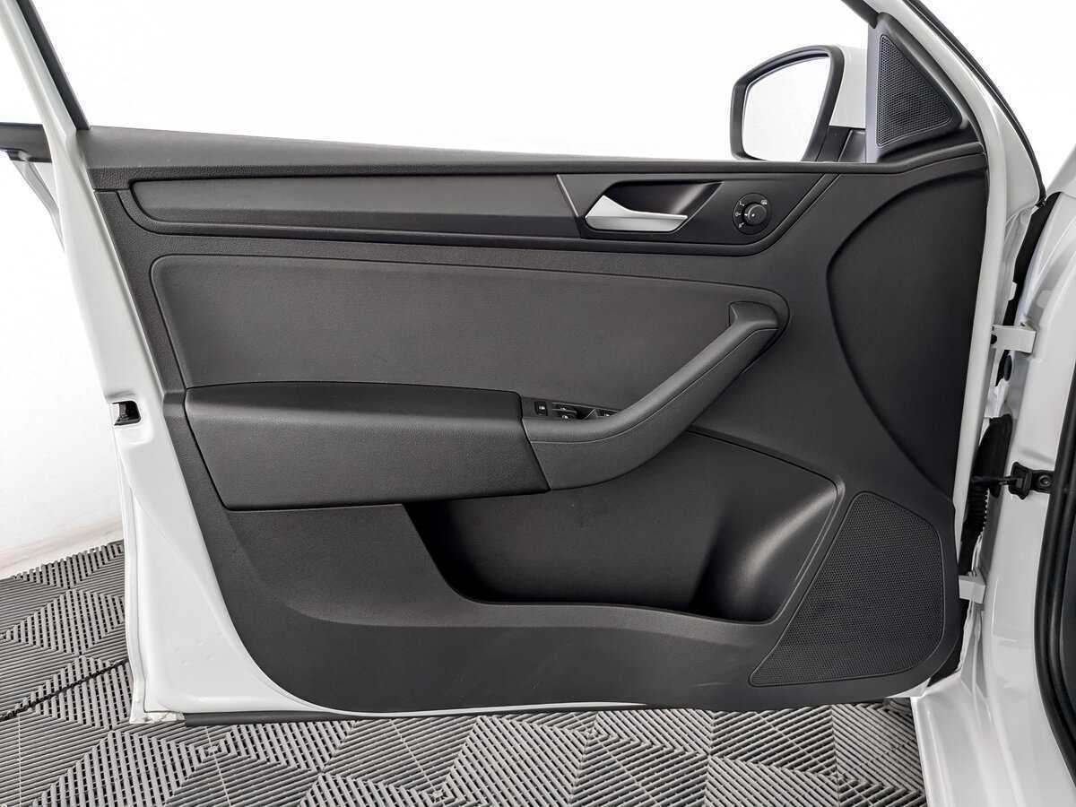 Купить Volkswagen Polo, 2020, 50 372 км, фото №15