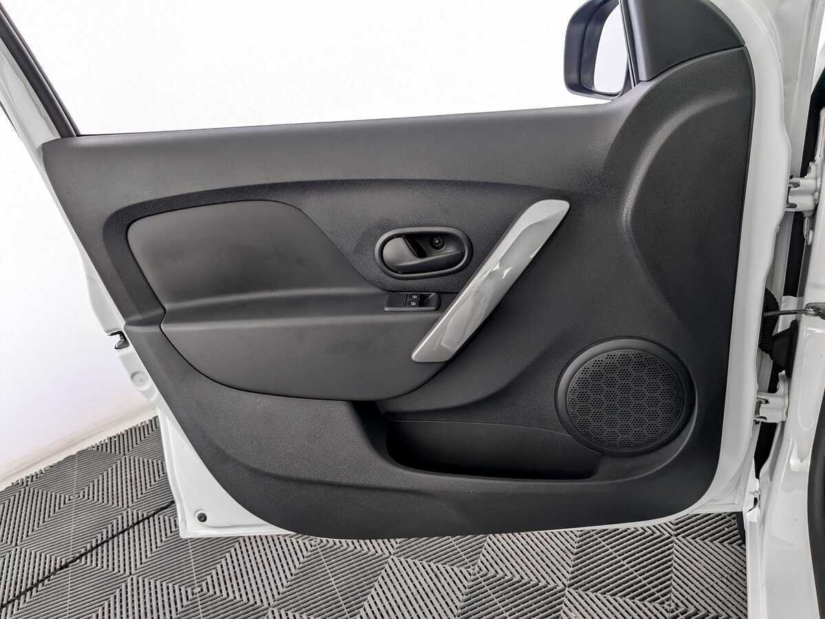 Купить Renault Logan, 2021, 23 319 км, фото №15