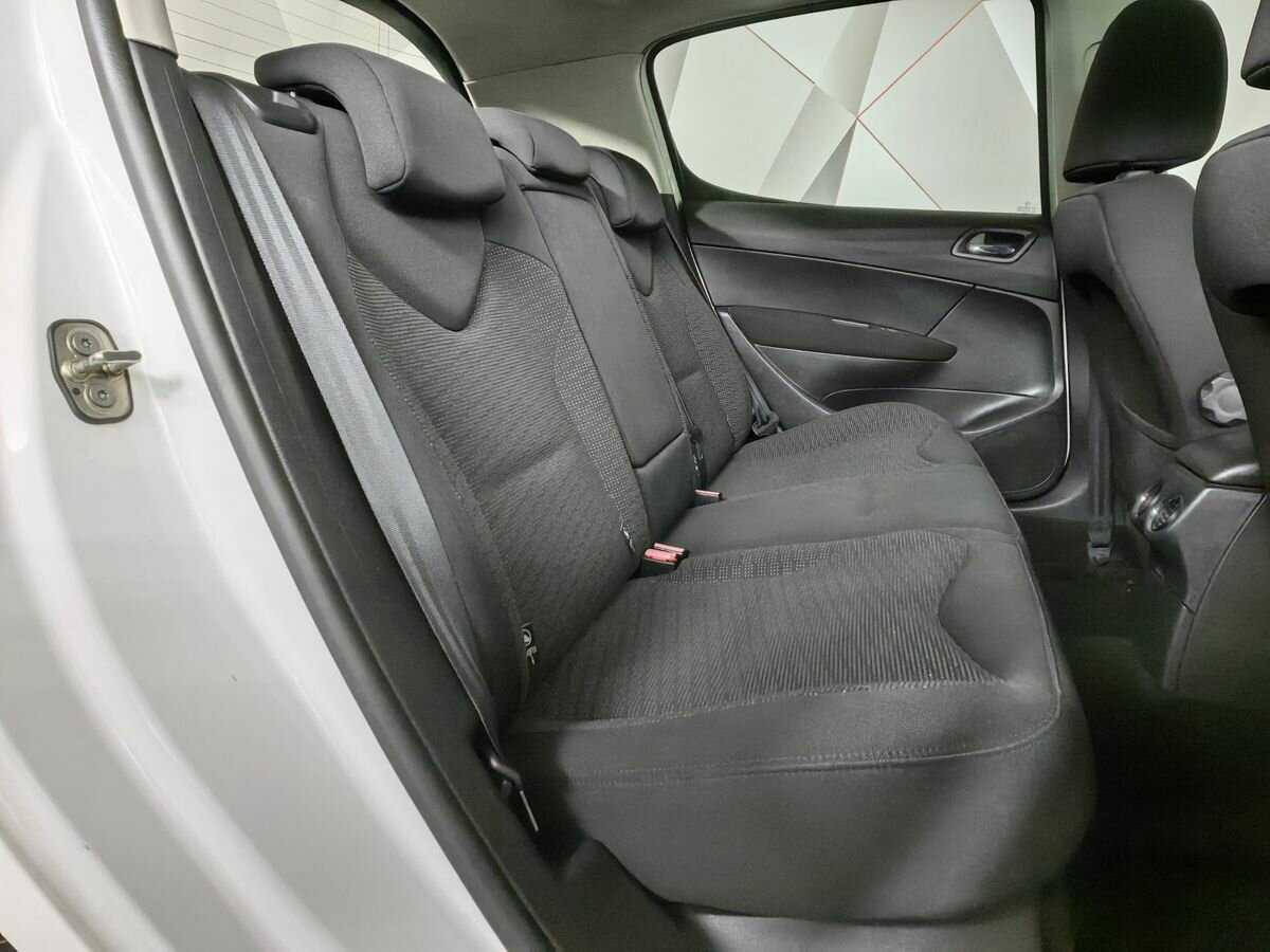 Купить Peugeot 308, 2012, 156 000 км, фото №11