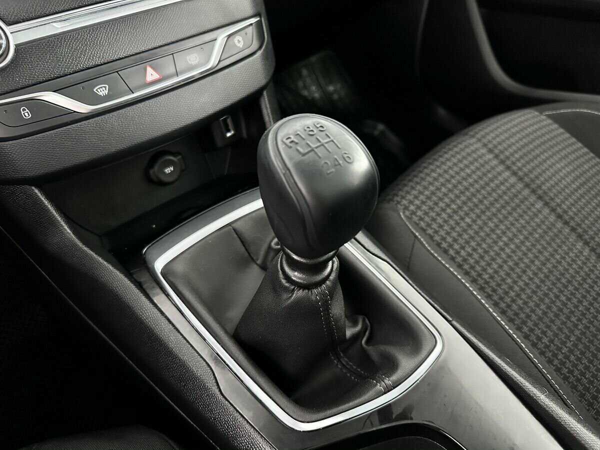 Купить Peugeot 308, 2018, 91 697 км, фото №13