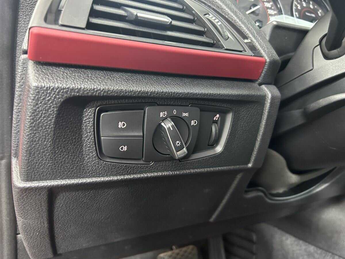 Купить BMW 1 серии 118i, 2013, 183 000 км, фото №9