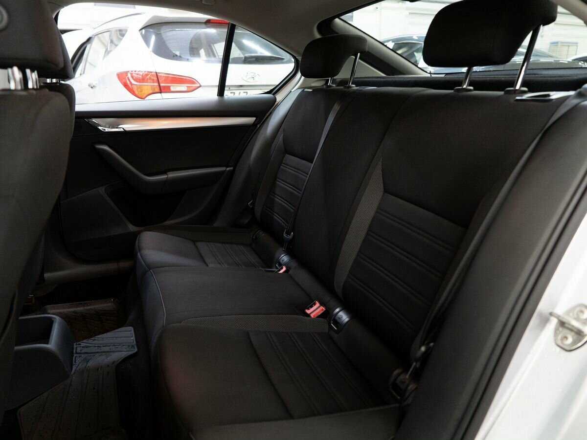 Купить Skoda Octavia, 2018, 132 890 км, фото №7