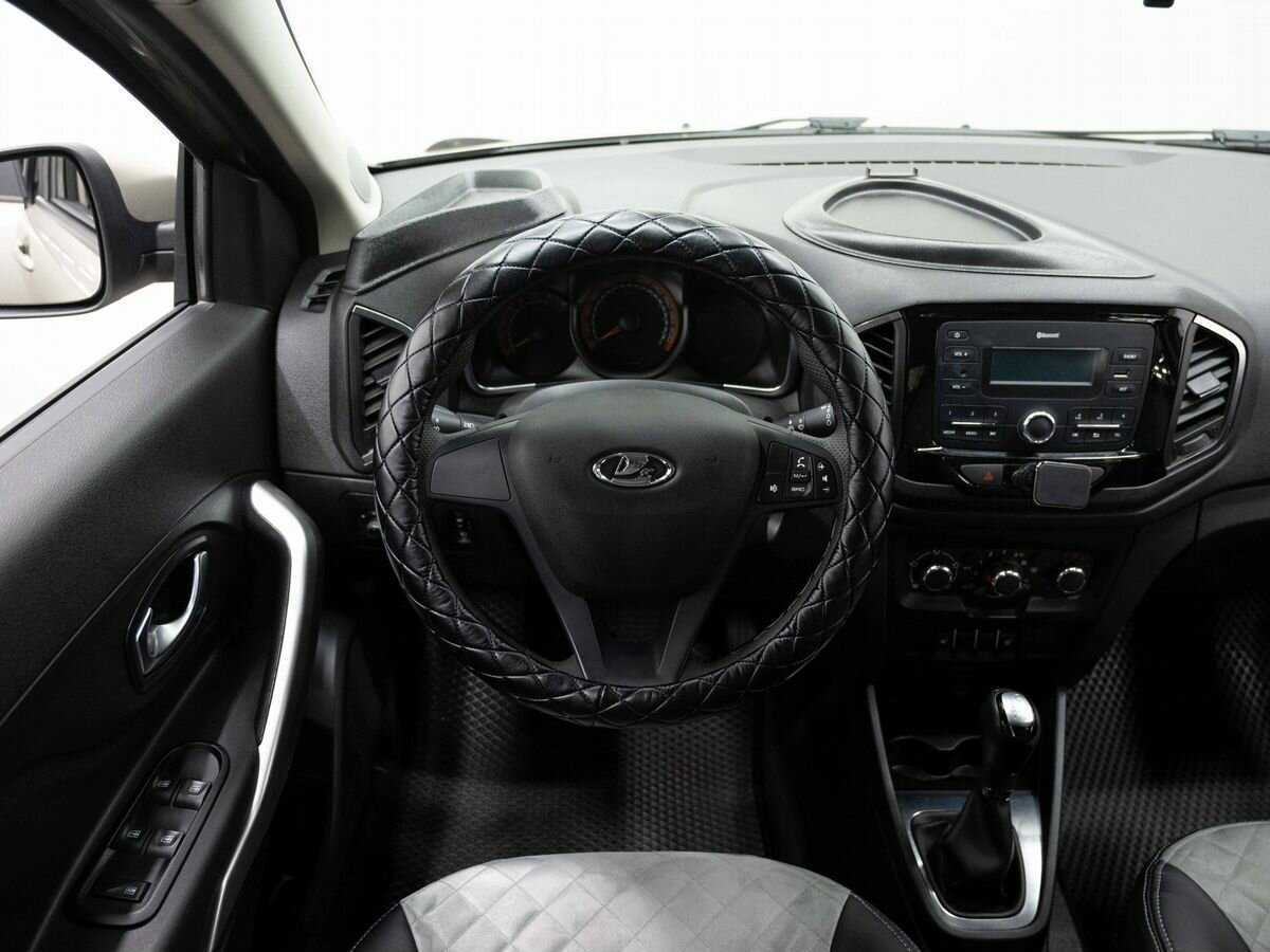 Купить Lada (ВАЗ) XRAY Cross, 2019, 40 000 км, фото №14