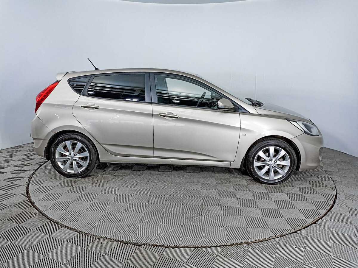 Купить Hyundai Solaris, 2012, 112 470 км, фото №4