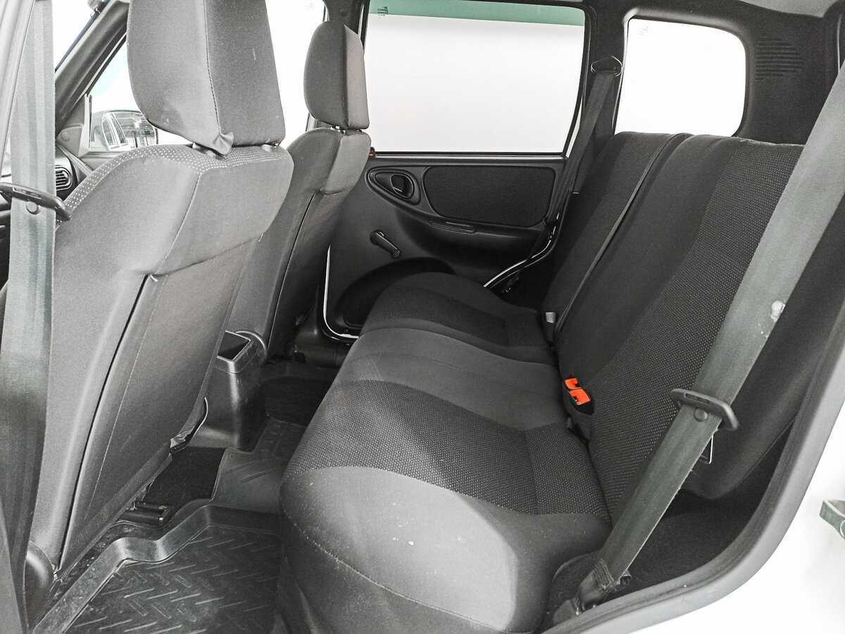 Купить Chevrolet Niva, 2015, 118 260 км, фото №8