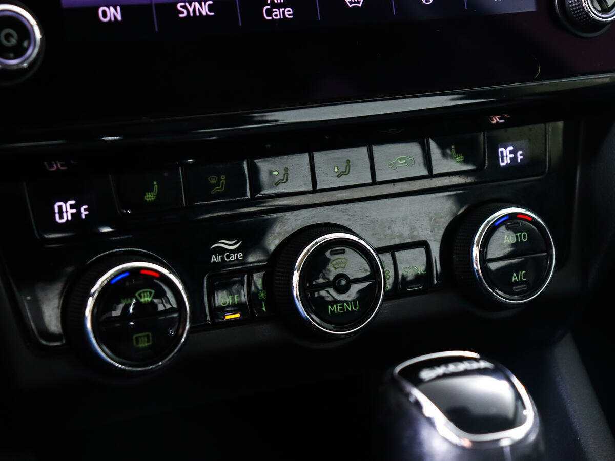 Купить Skoda Octavia, 2019, 249 529 км, фото №17