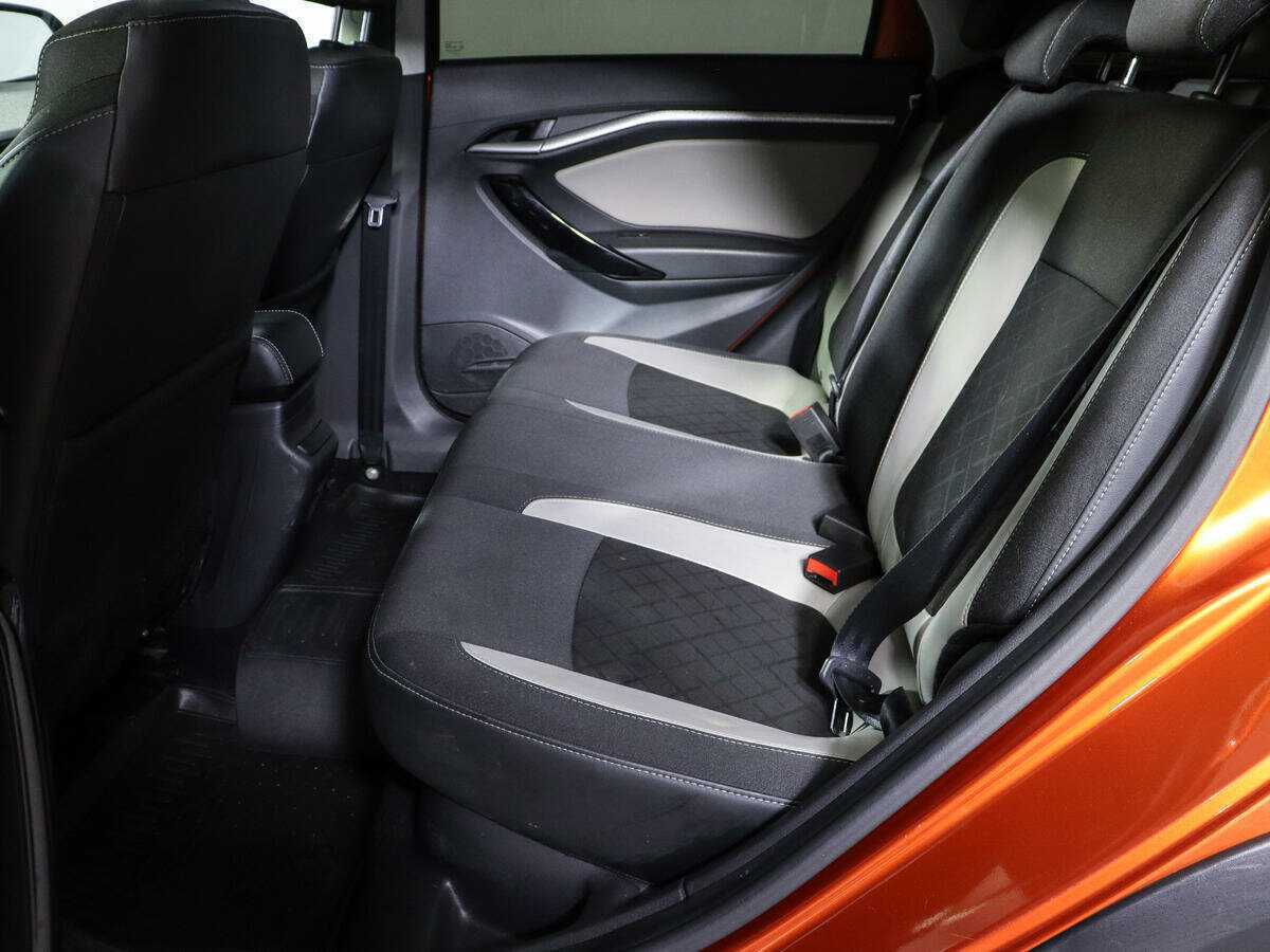 Купить Lada (ВАЗ) Vesta SW Cross, 2018, 75 960 км, фото №6