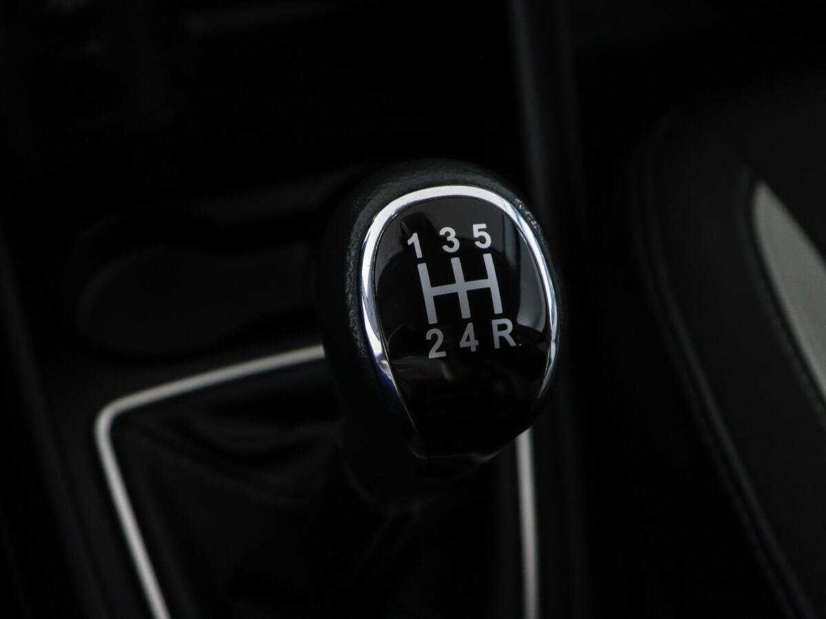 Купить Lada (ВАЗ) Vesta SW Cross, 2018, 75 960 км, фото №17