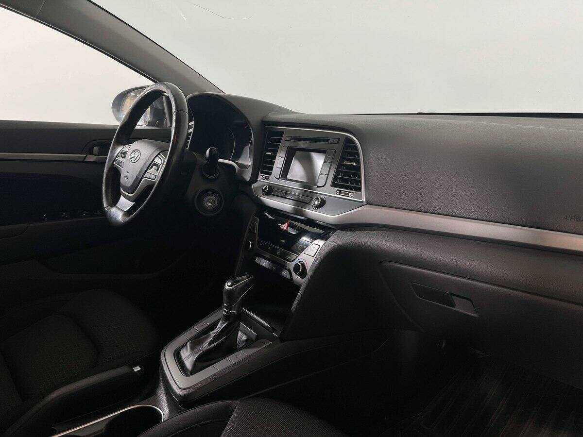 Купить Hyundai Elantra, 2018, 192 691 км, фото №9