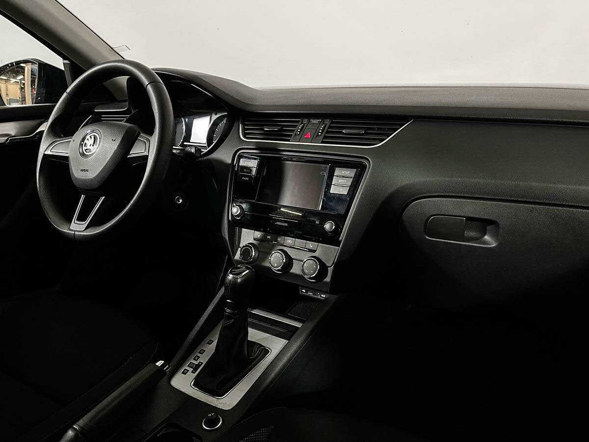 Купить Skoda Octavia, 2017, 117 673 км, фото №9