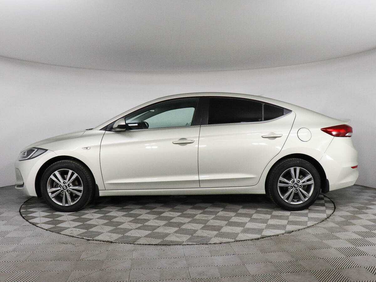 Купить Hyundai Elantra, 2017, 88 315 км, фото №8