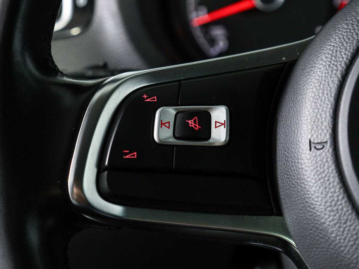 Купить Volkswagen Polo, 2018, 78 199 км, фото №18