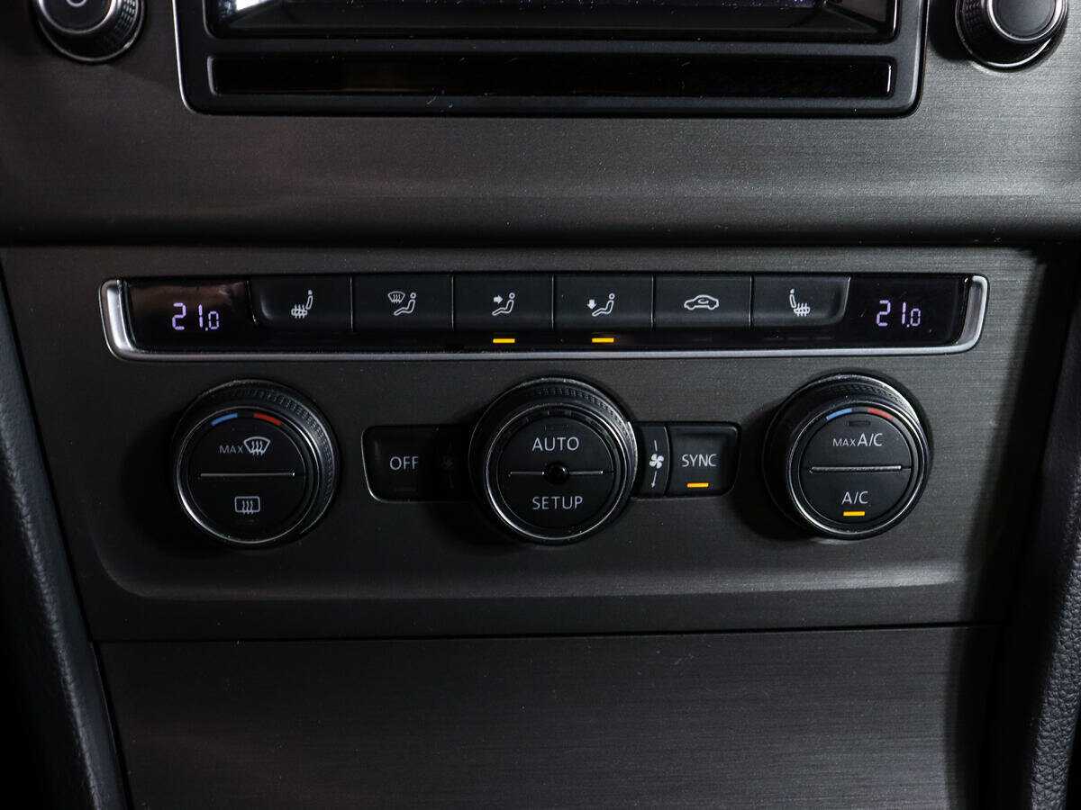 Купить Volkswagen Golf, 2013, 176 909 км, фото №20