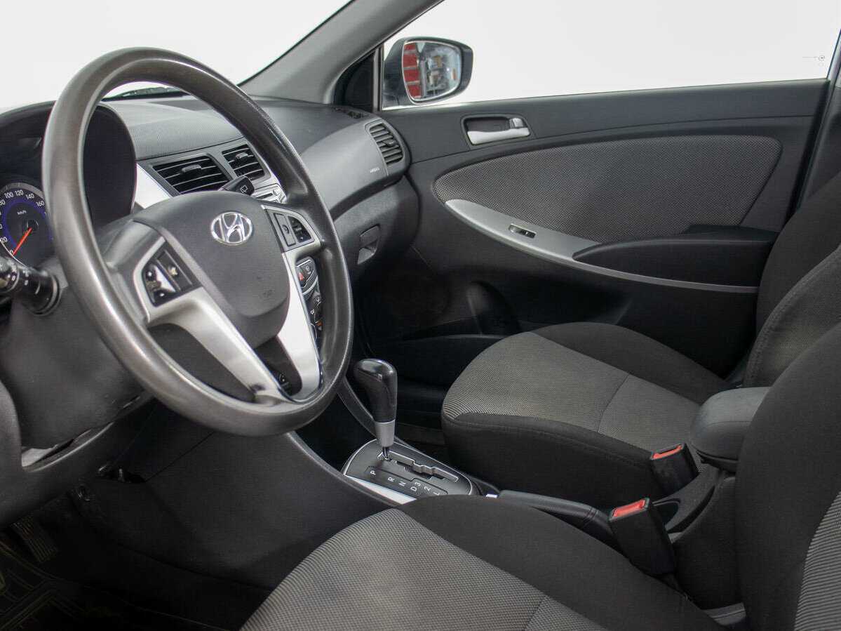 Купить Hyundai Solaris, 2014, 132 638 км, фото №10