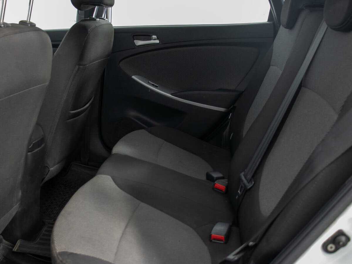 Купить Hyundai Solaris, 2014, 132 638 км, фото №11