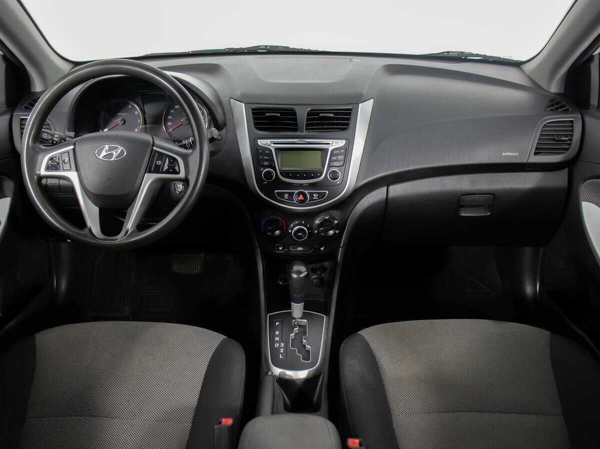 Купить Hyundai Solaris, 2014, 132 638 км, фото №13