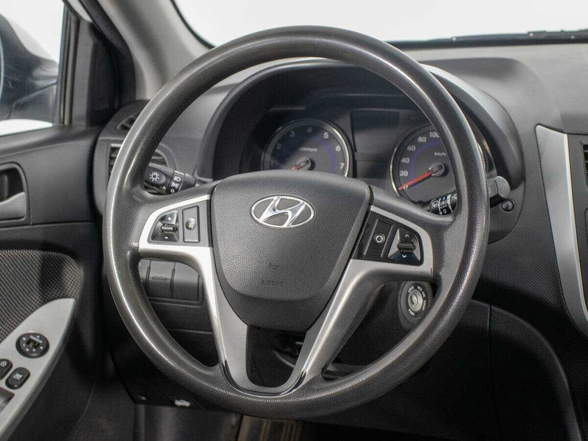 Купить Hyundai Solaris, 2014, 132 638 км, фото №15