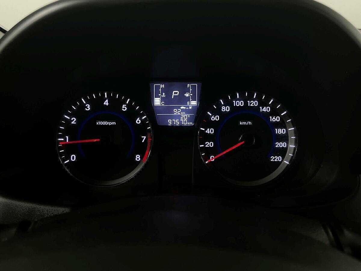 Купить Hyundai Solaris, 2016, 97 500 км, фото №11