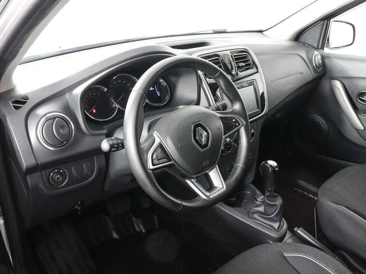 Купить Renault Sandero Stepway, 2020, 48 205 км, фото №6