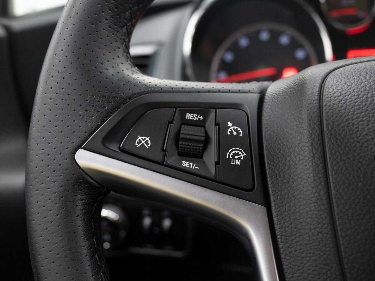 Купить Opel Astra GTC, 2012, 320 317 км, фото №15