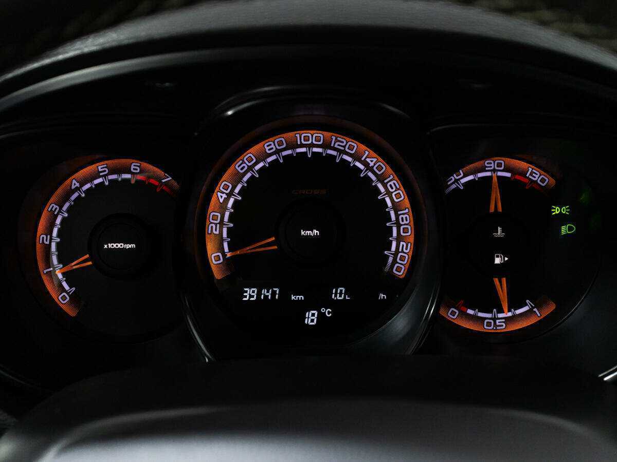 Купить Lada (ВАЗ) Vesta Cross, 2021, 39 142 км, фото №12