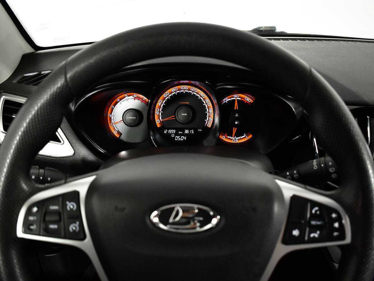 Купить Lada (ВАЗ) Vesta SW Cross, 2020, 121 999 км, фото №8