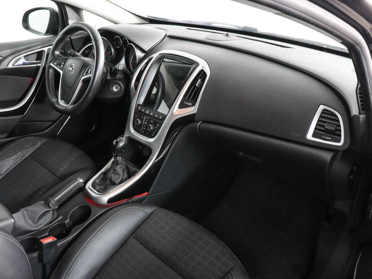 Купить Opel Astra GTC, 2013, 223 784 км, фото №6