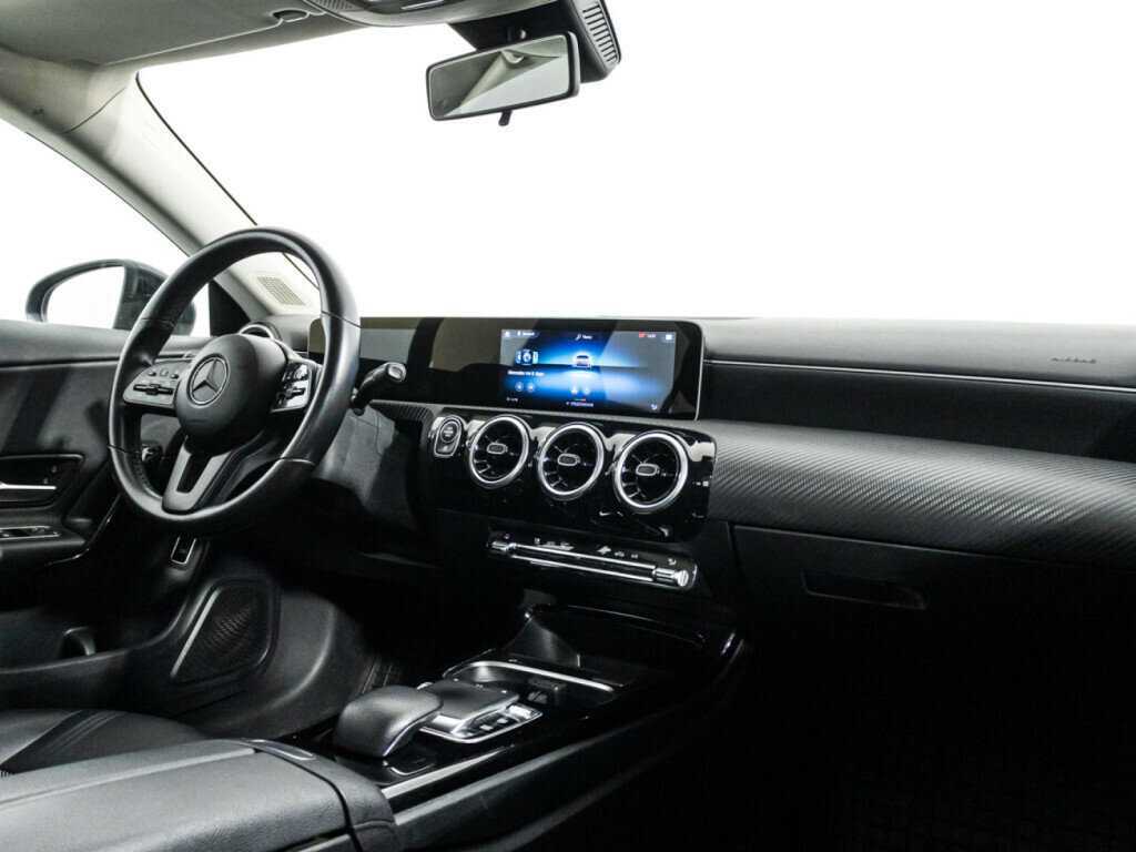 Купить Mercedes-Benz CLA 200, 2019, 142 420 км, фото №9