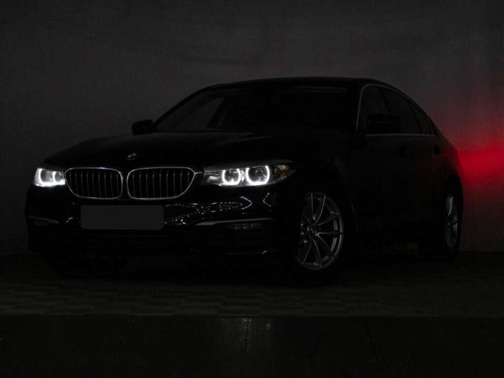 Купить BMW 5 серии 520d, 2018, 136 443 км, фото №17