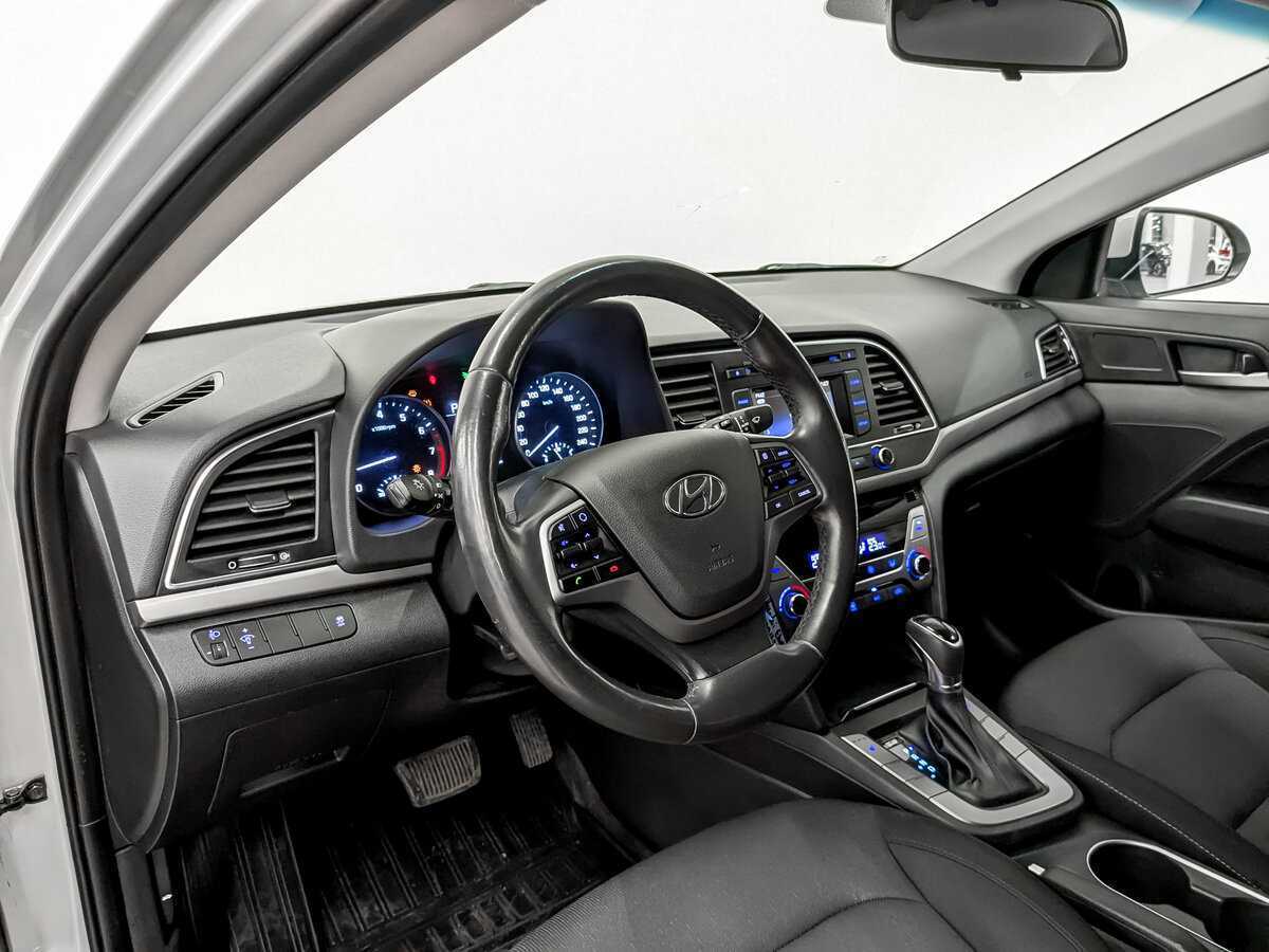 Купить Hyundai Elantra, 2017, 96 927 км, фото №16