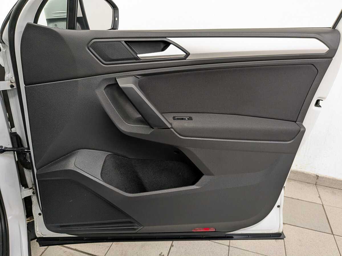 Купить Volkswagen Tiguan, 2020, 79 397 км, фото №25