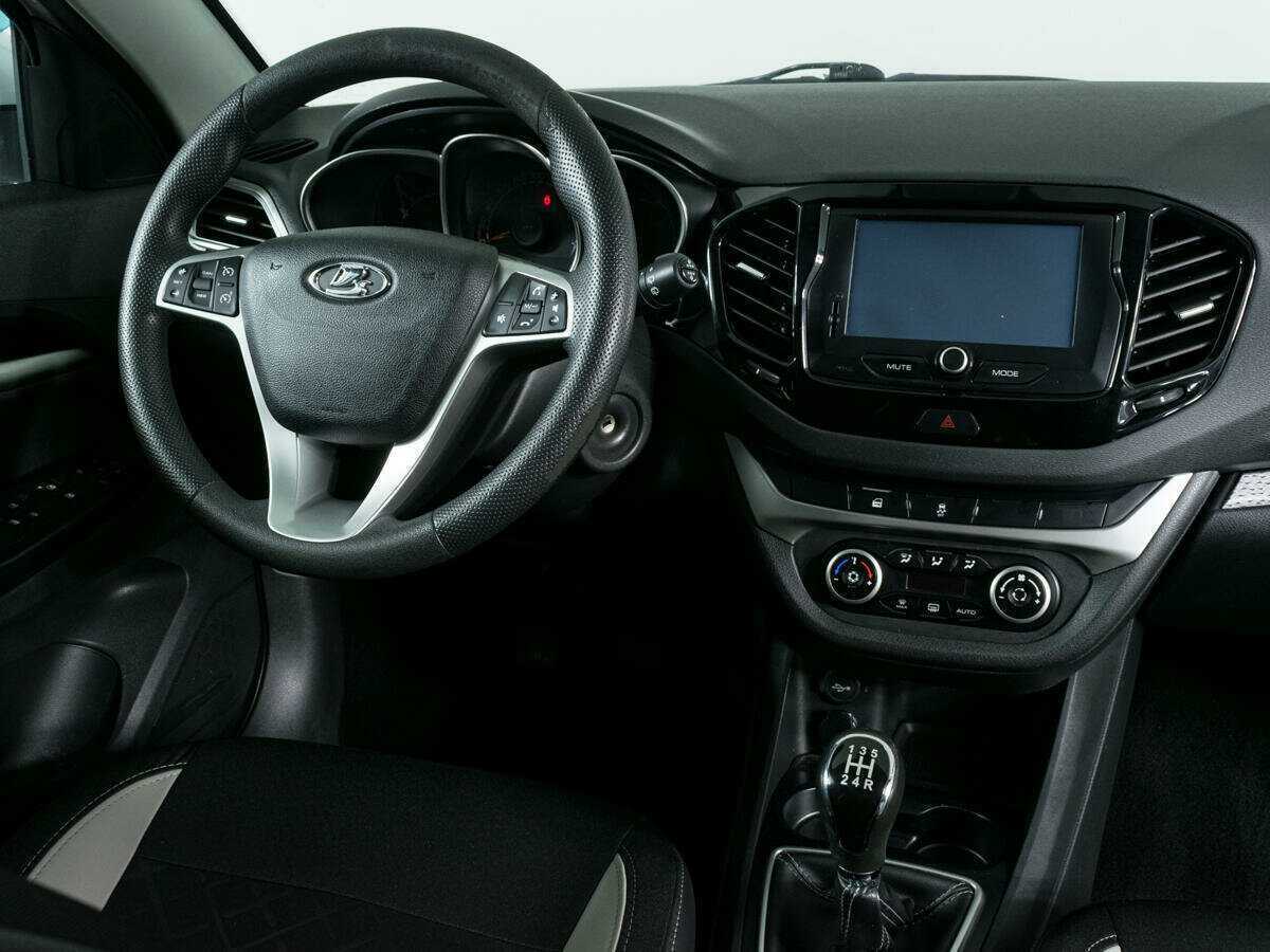 Купить Lada (ВАЗ) Vesta SW, 2018, 108 000 км, фото №10