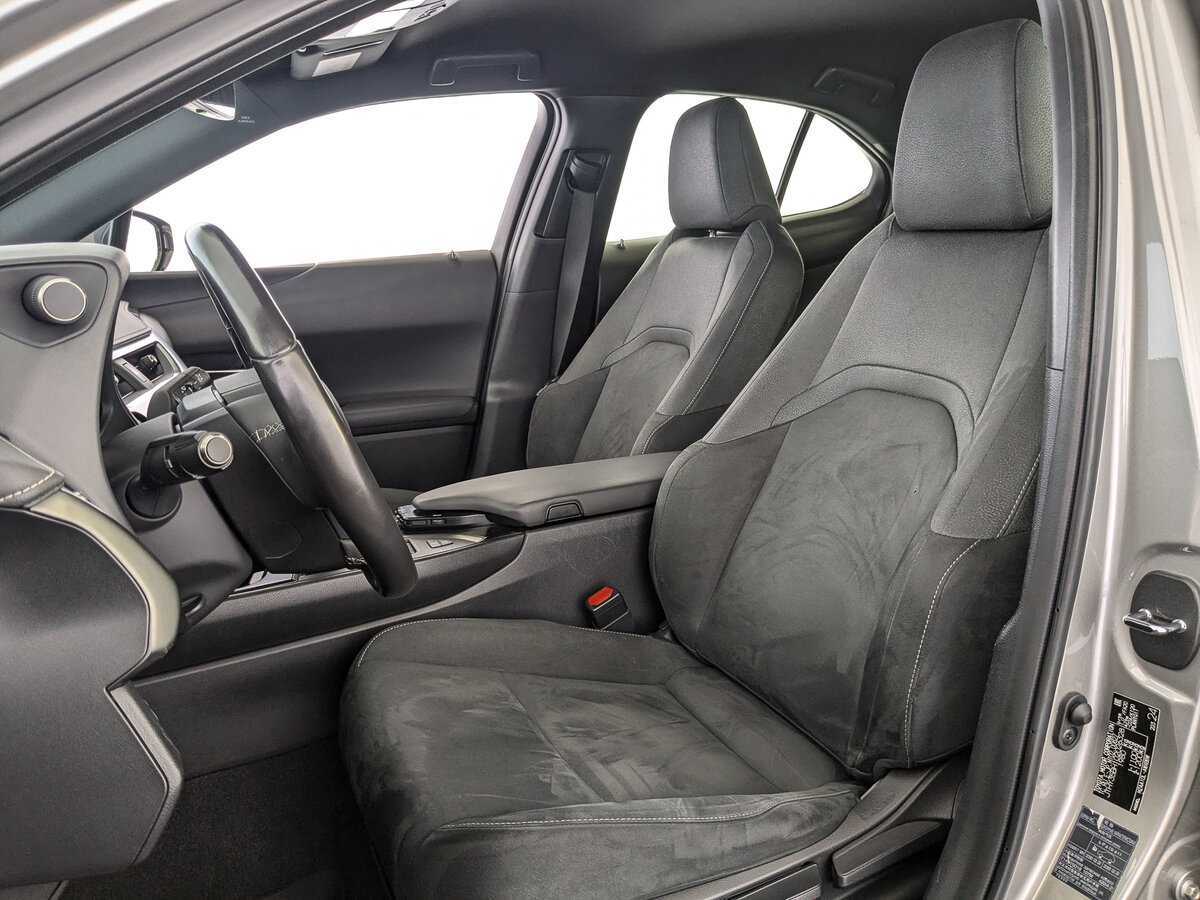 Купить Lexus UX 200, 2020, 49 869 км, фото №20