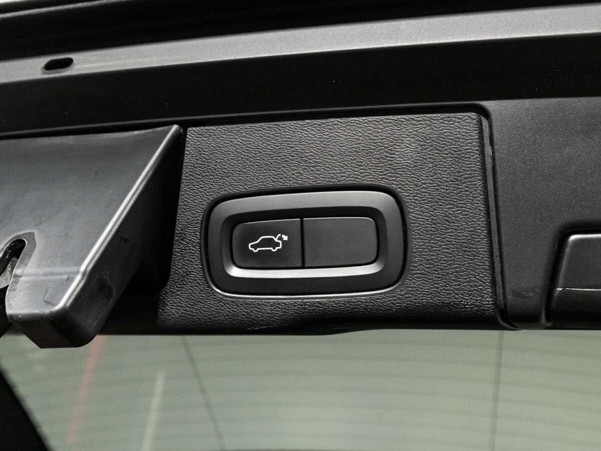 Купить Volvo XC60, 2018, 111 000 км, фото №16
