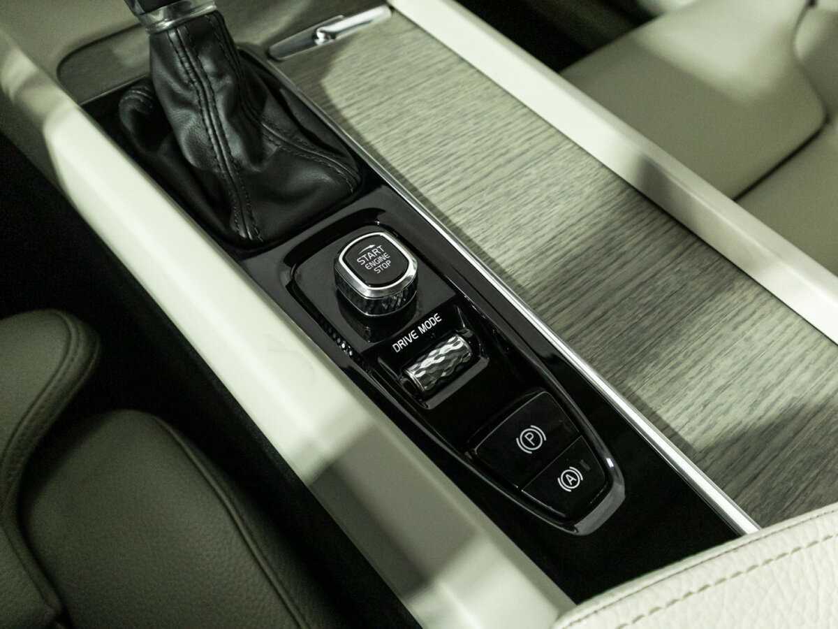 Купить Volvo XC60, 2018, 111 000 км, фото №21