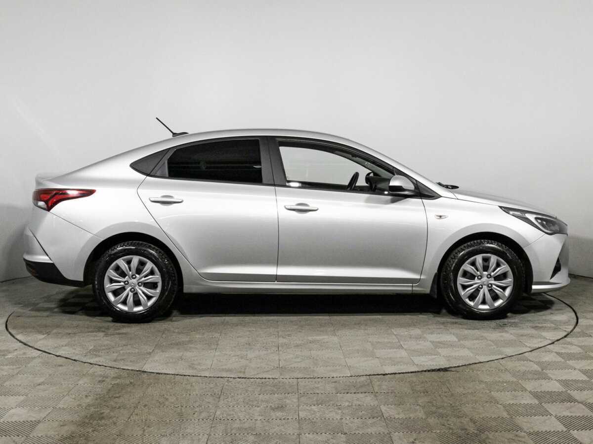 Купить Hyundai Solaris, 2022, 103 300 км, фото №4