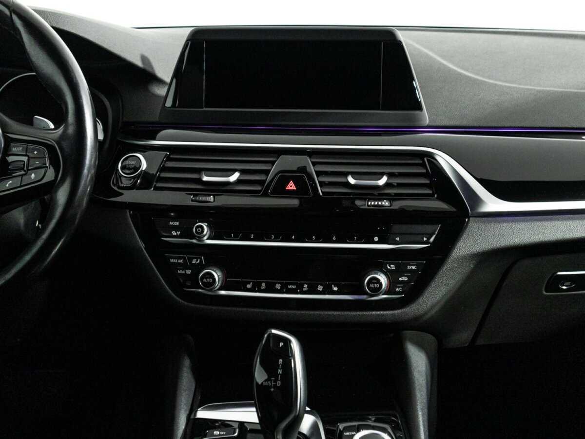 Купить BMW 5 серии 520i, 2018, 68 533 км, фото №14