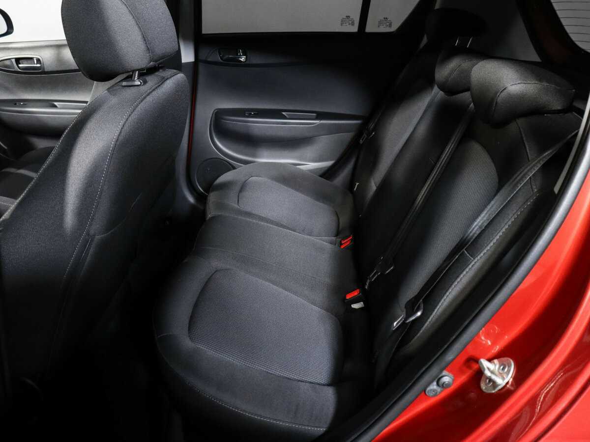 Купить Hyundai i20, 2012, 160 136 км, фото №7