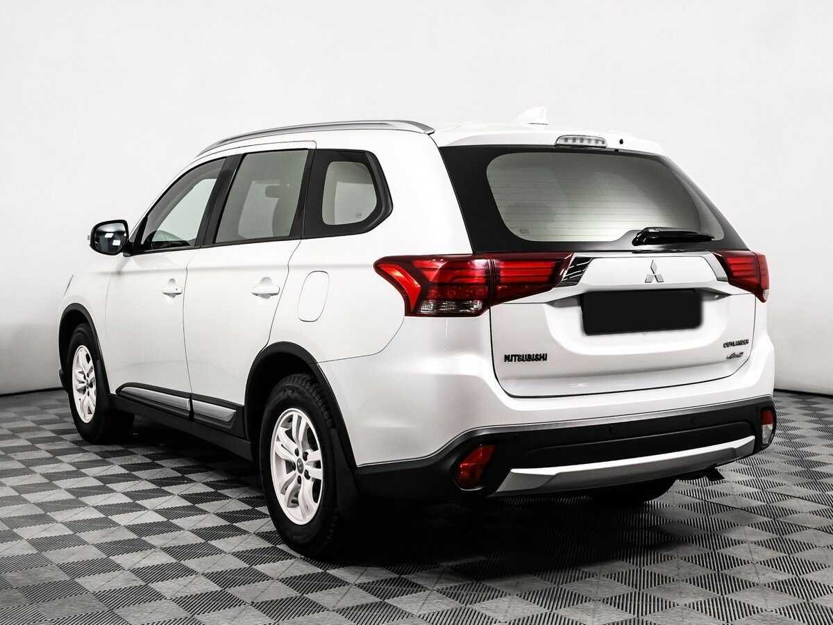 Купить Mitsubishi Outlander, 2017, 77 336 км, фото №7