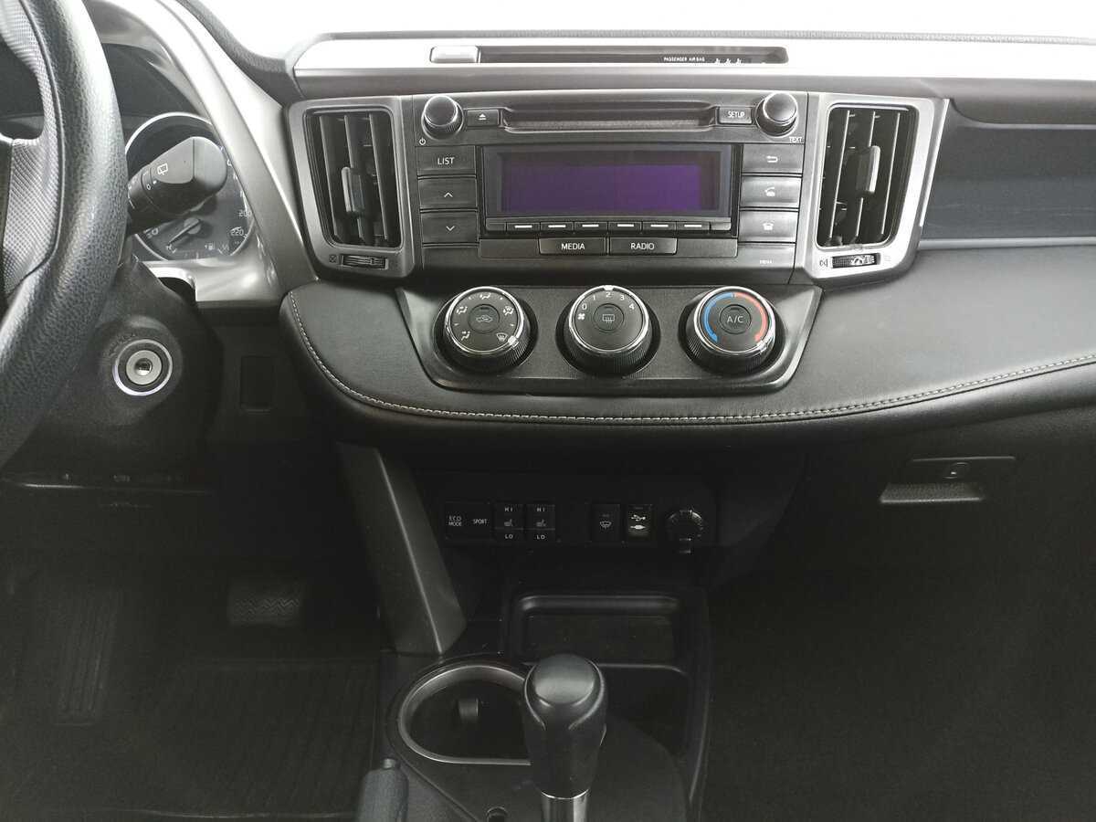 Купить Toyota RAV4, 2017, 70 002 км, фото №10