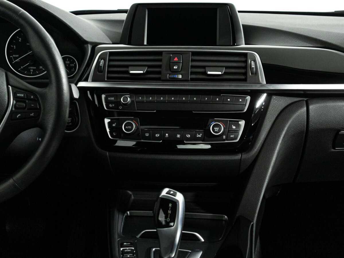 Купить BMW 3 серии 318i, 2018, 65 895 км, фото №14