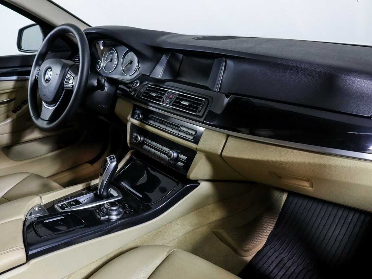 Купить BMW 5 серии 528i xDrive, 2013, 212 309 км, фото №9