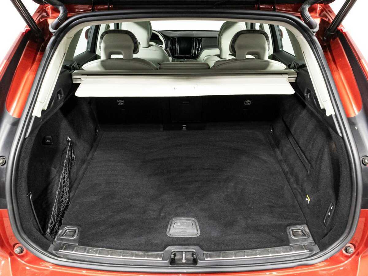 Купить Volvo XC60, 2019, 175 945 км, фото №15