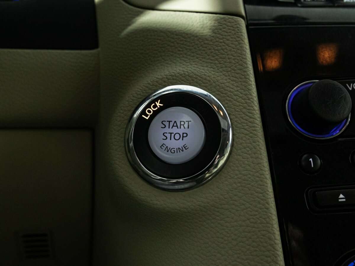 Купить Infiniti FX30d, 2012, 132 395 км, фото №27